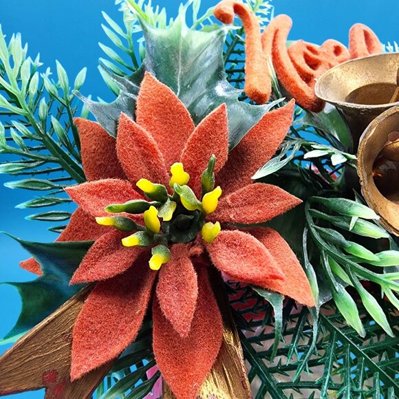 Vintage 1970s Santa Claus Wall Decor Bells & Flocked Poinsettias Noel Hong Kong - Picture 5 of 10